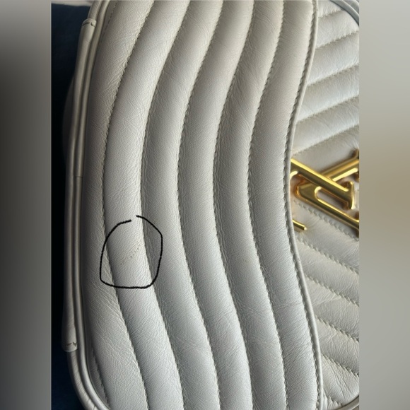 Louis Vuitton New Wave Camera Bag white - Picture 5 of 16